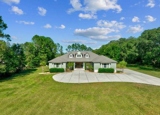 Property at 8460 SW County Road 307, Trenton, FL 32693, 4 beds, 4 baths