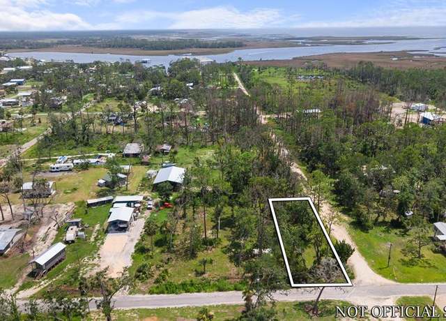 Property at 1430 NW Fourth St, Steinhatchee, FL 32359