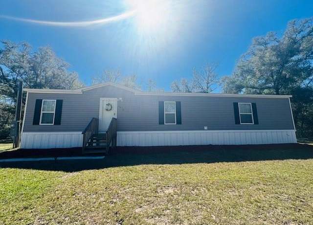 Property at 7670 NE 127th Pl, Bronson, FL 32621, 2 beds, 2 baths
