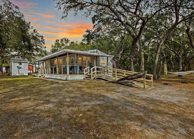 Property at 455 NE 441st Ave, Old Town, FL 32680, 3 beds, 2.5 baths