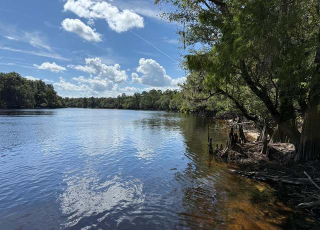 Property at 1225 NE 519th Ave, Old Town, FL 32680, 1 bed