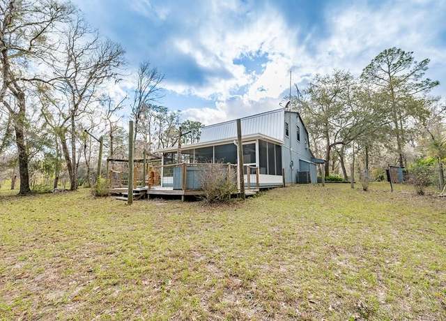 Property at 2 SE 814th St, Old Town, FL 32680, 3 beds, 2 baths