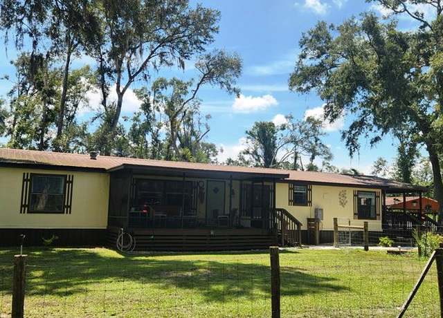 Property at 633 NE 305th Ave, Old Town, FL 32680, 3 beds, 2 baths