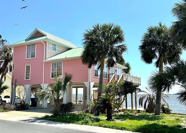 Property at 660 1st St, Cedar Key, FL 32625, 3 beds, 3.5 baths