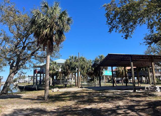 Property at 109 E 8th Ave, Horseshoe Beach, FL 32648