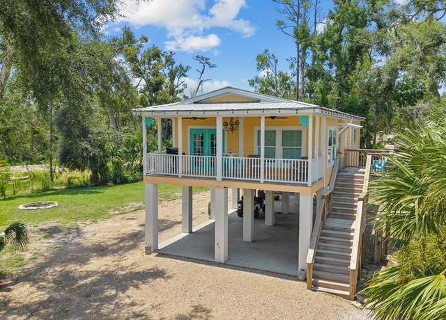 Property at 207 SE Granger Rd, Steinhatchee, FL 32359, 3 beds, 2 baths