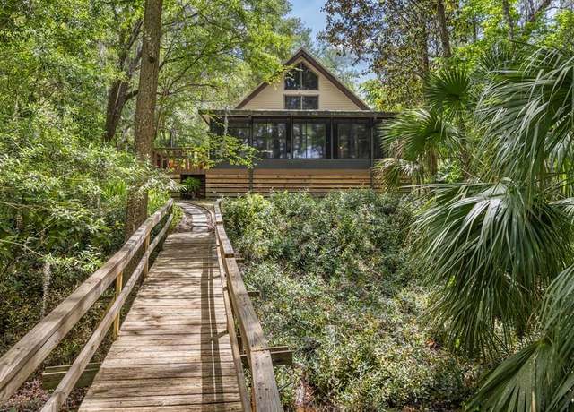 Property at 12701 NW 93rd Ln, Chiefland, FL 32626, 3 beds, 2 baths