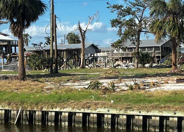 Property at 55 W 7th Ave, Horseshoe Beach, FL 32648