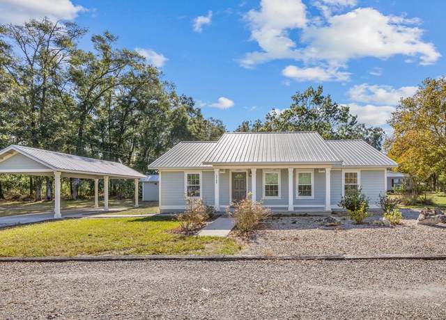 Property at 3109 E Bryant Ave, Bell, FL 32619, 2 beds, 2 baths