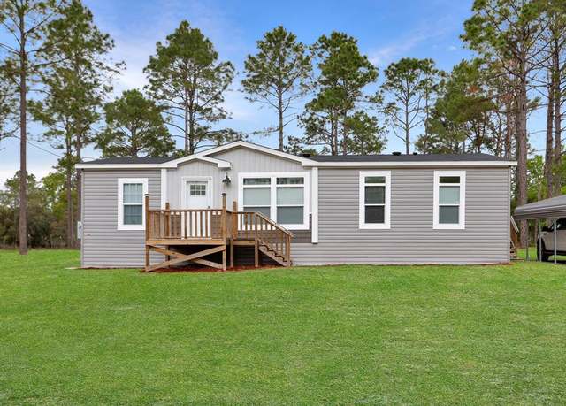 Property at 8251 NW 132nd Pl, Chiefland, FL 32626, 3 beds, 2 baths