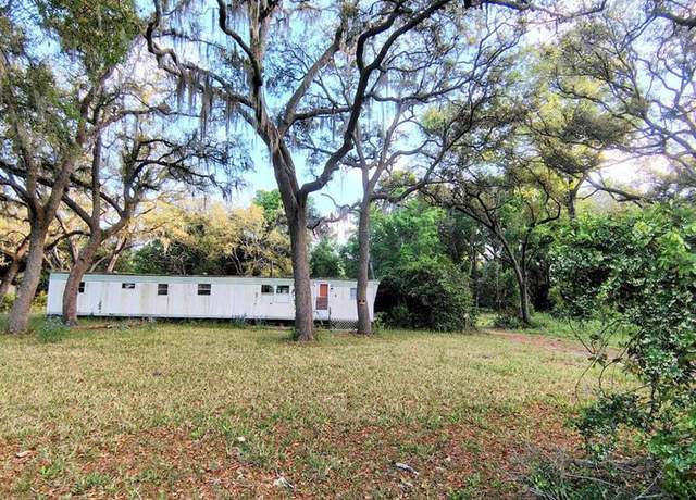 Property at 7697 NW 165th St, Trenton, FL 32693
