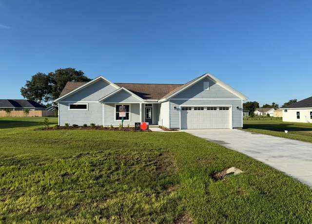 Property at 388 SW 22nd Ave, Trenton, FL 32693, 4 beds, 2 baths