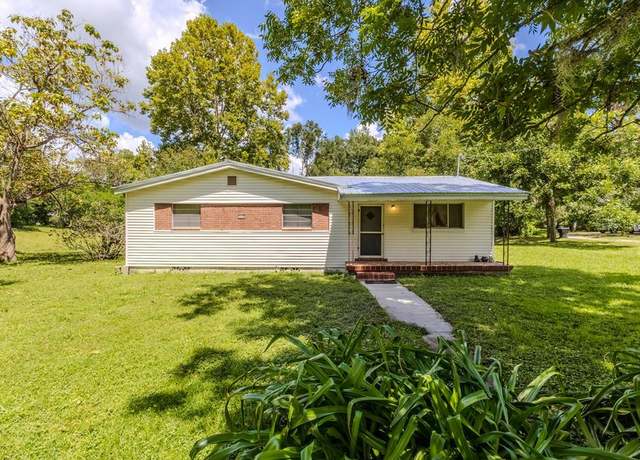Property at 23832 NW 183rd Rd, High Springs, FL 32643, 3 beds, 1 bath