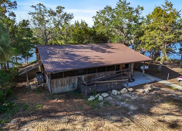 Property at 148 SW 827th St, Steinhatchee, FL 32359, 2 beds, 2 baths