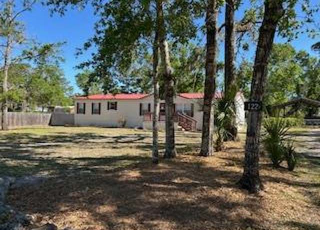 Property at 122 NE Fifth Ave, Steinhatchee, FL 32359, 4 beds, 2.5 baths