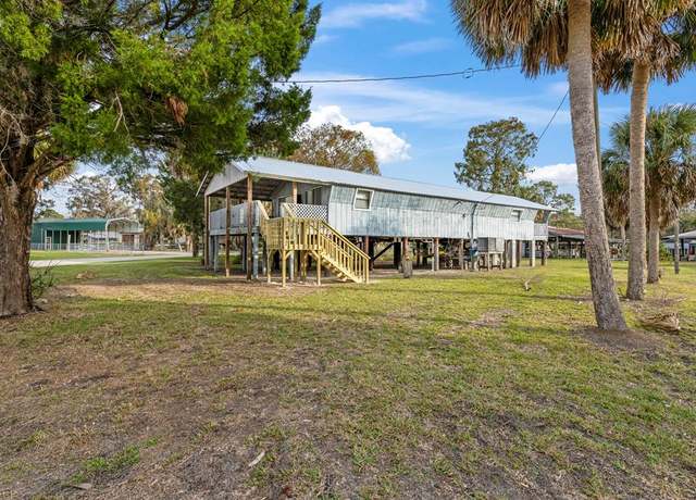 Property at 126 SE 241st St, Suwannee, FL 32680, 3 beds, 2 baths