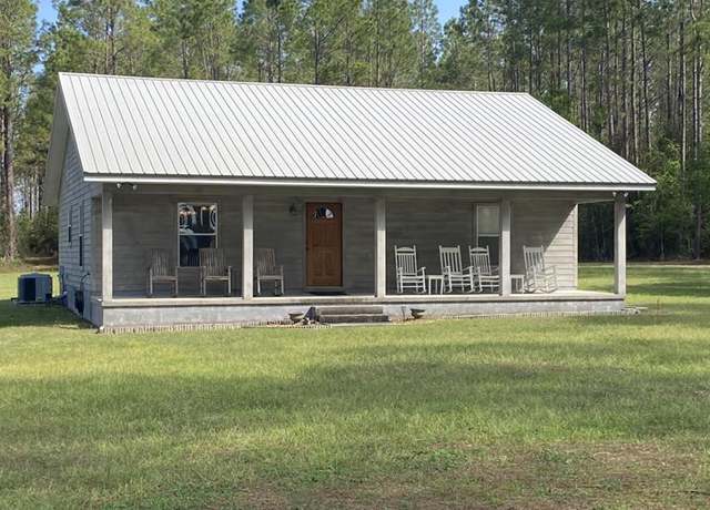 Property at 1191 NW 120th St, Chiefland, FL 32626, 2 beds, 2 baths
