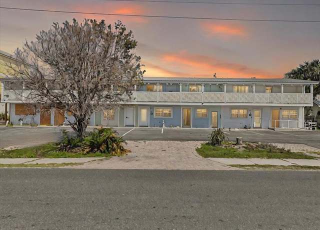 Property at 513 1st St #3, Cedar Key, FL 32625, 2 beds, 1.5 baths