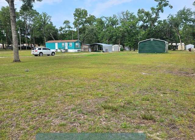 Property at 935 NE 829th St, Old Town, FL 32680, 1 bed, 1 bath