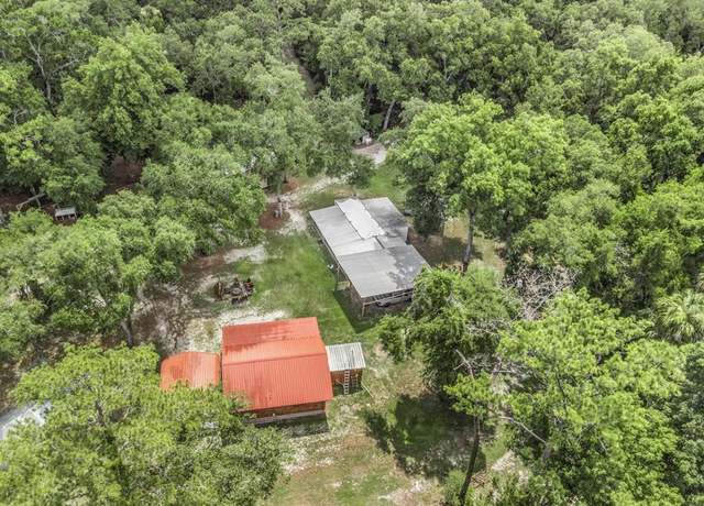Property at 4431 SE 20th Ave, Inglis, FL 34449, 6 beds, 4.5 baths