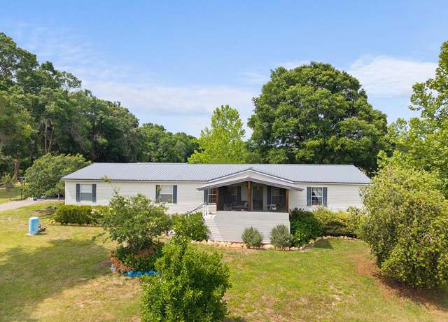 Property at 1660 SE 39th Pl, Gainesville, FL 32641, 4 beds, 2 baths