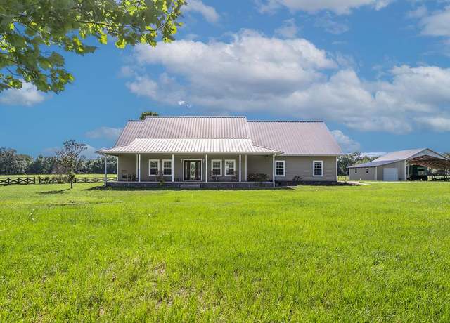 Property at 17750 NW 65th Ave, Trenton, FL 32693, 3 beds, 2 baths