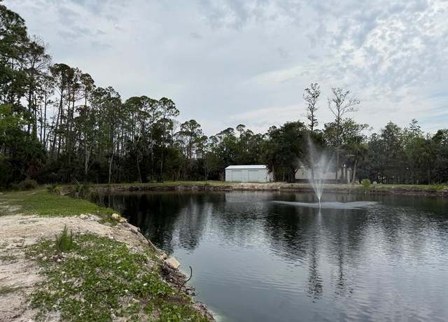 Property at 8 NE Fourth St, Steinhatchee, FL 32359