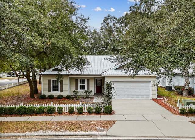 Property at 9249 Greenways Ln, Fanning Springs, FL 32693, 3 beds, 2 baths