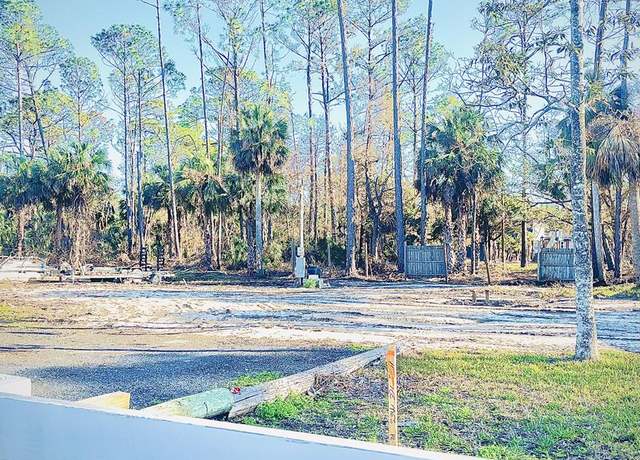 Property at 806 SE First Ave, Steinhatchee, FL 32359