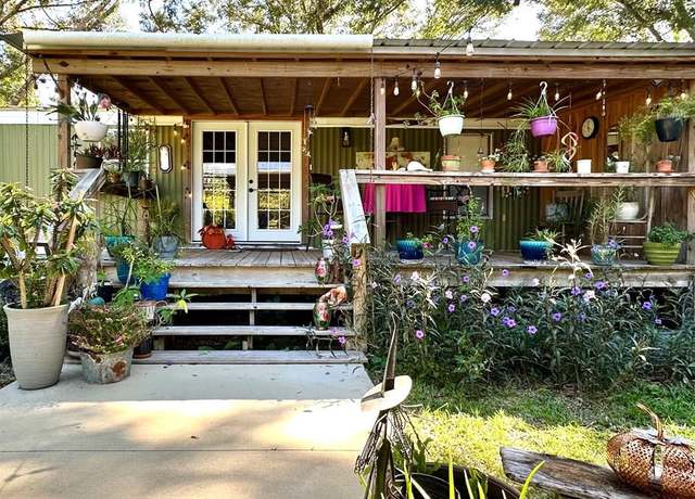 Property at 6771 NW 60th St, Chiefland, FL 32626, 2 beds, 2 baths