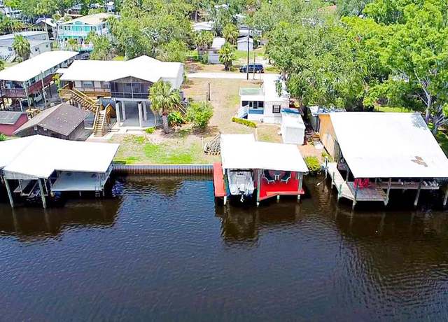 Property at 197 SE 241st St, Suwannee, FL 32692, 1 bed, 1 bath