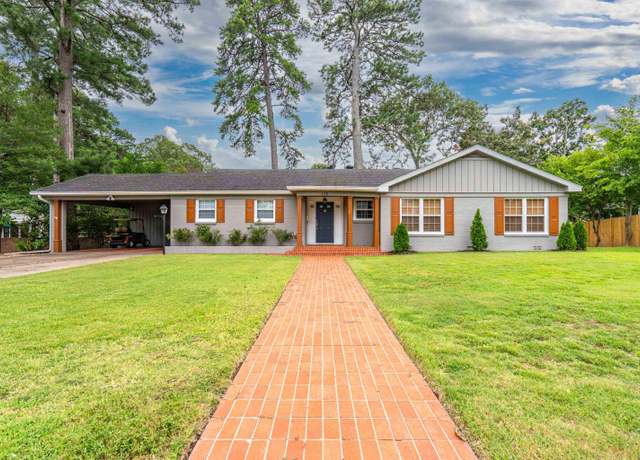 Property at 118 Trivista Right St, Hot Springs, AR 71901, 3 beds, 3 baths