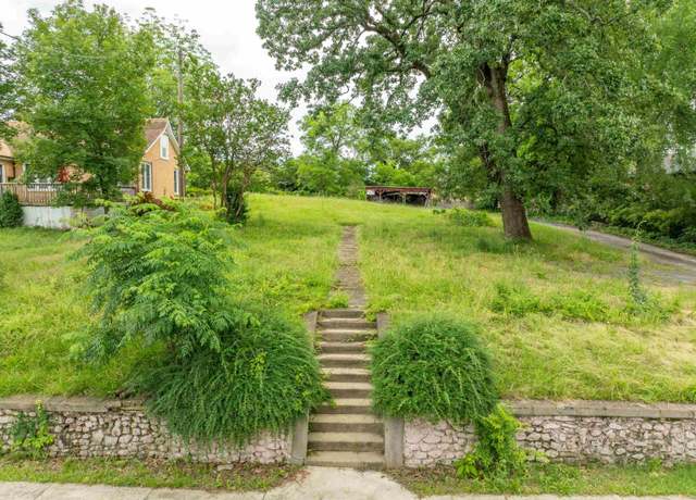 Property at 408 Spring St, Hot Springs, AR 71901