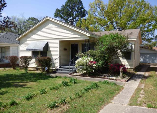 Property at 116 Phillips St, Hot Springs, AR 71901, 3 beds, 1.5 baths