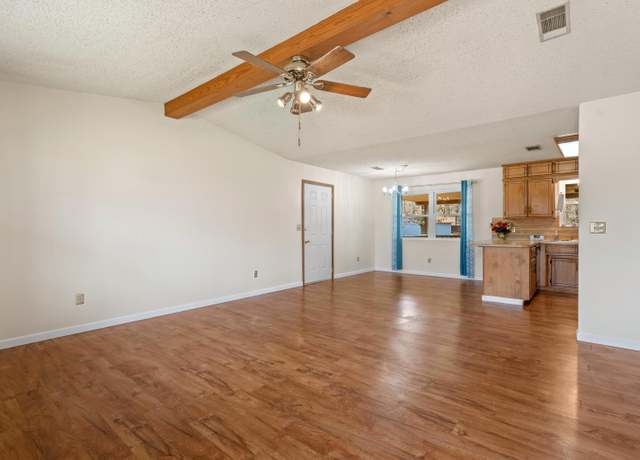 Property at 151 Lionhart Pl, Hot Springs, AR 71913, 3 beds, 2 baths