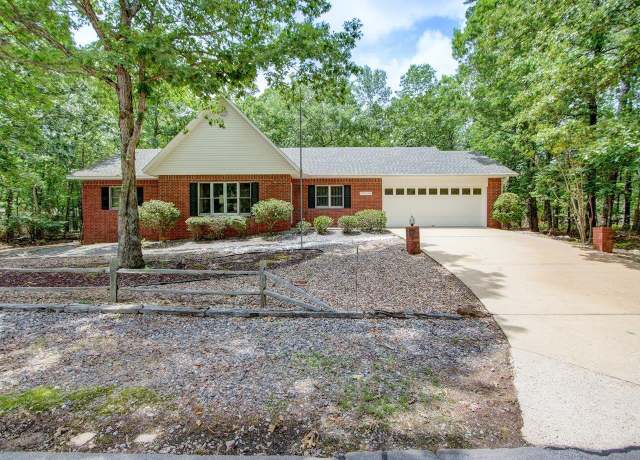 Property at 9 Reata Way, Hot Springs Village, AR 71909, 3 beds, 2.5 baths