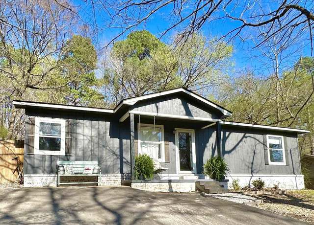 Property at 110 Dollie Cir, Hot Springs, AR 71901, 4 beds, 3 baths