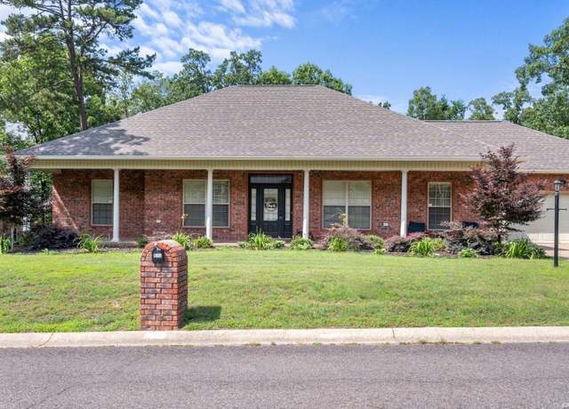 Property at 122 Wildwood Forest Rd, Hot Springs, AR 71913, 4 beds, 2.5 baths