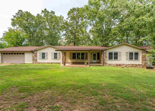 Property at 202 Starfield Pl, Hot Springs, AR 71913, 6 beds, 3 baths