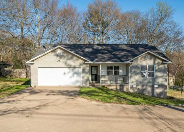 Property at 229 Adcock, Hot Springs, AR 71913, 3 beds, 2 baths