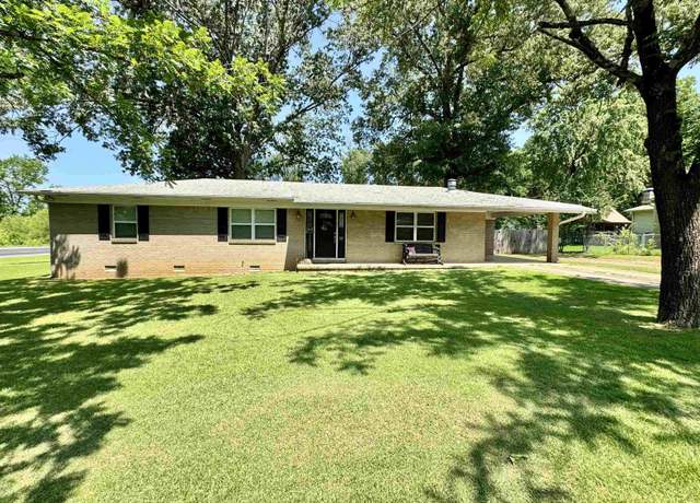 Property at 101 Lecroy Rd, Hot Springs, AR 71901, 3 beds, 2 baths