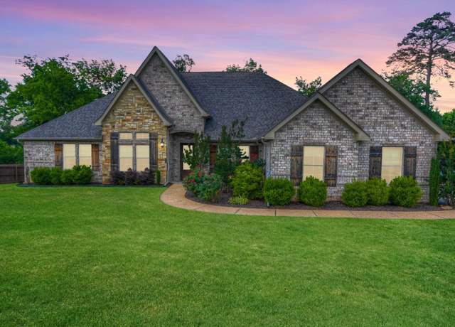 Property at 152 Callaway Cir, Hot Springs, AR 71913, 4 beds, 3 baths