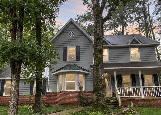 Property at 106 Jeff St, Hot Springs, AR 71901, 5 beds, 3.5 baths