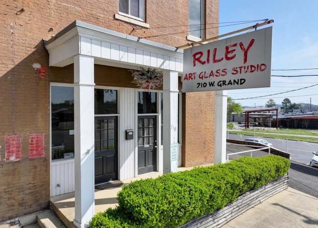 Property at 710 W Grand Ave #200, Hot Springs, AR 71913, 2 beds, 1.5 baths