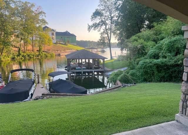 Property at 402 Halteria Ln Unit C, Hot Springs, AR 71913, 2 beds, 2 baths