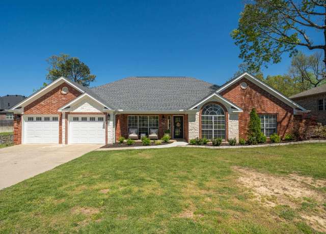 Property at 406 Peninsula Dr, Hot Springs, AR 71901, 4 beds, 3 baths