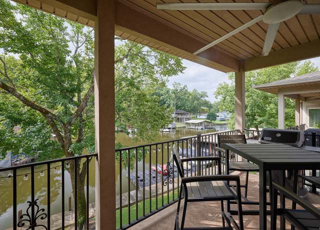 Property at 1133 Airport Rd Unit B4, Hot Springs, AR 71913, 2 beds, 2 baths