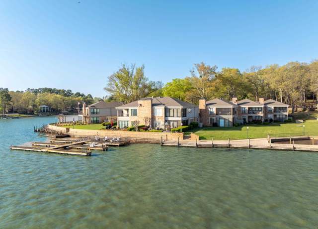 Property at 1201 Lakeshore Dr #14, Hot Springs, AR 71901, 3 beds, 2 baths