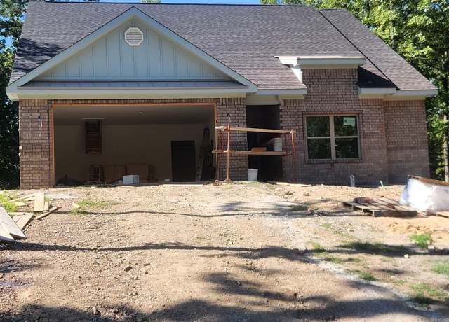 Property at 120 Stonebriar Dr, Hot Springs, AR 71913, 3 beds, 2 baths