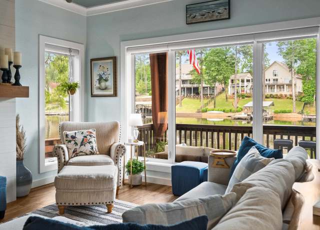 Property at 126 Chambers Pt Unit E, Hot Springs, AR 71913, 1 bed, 1 bath